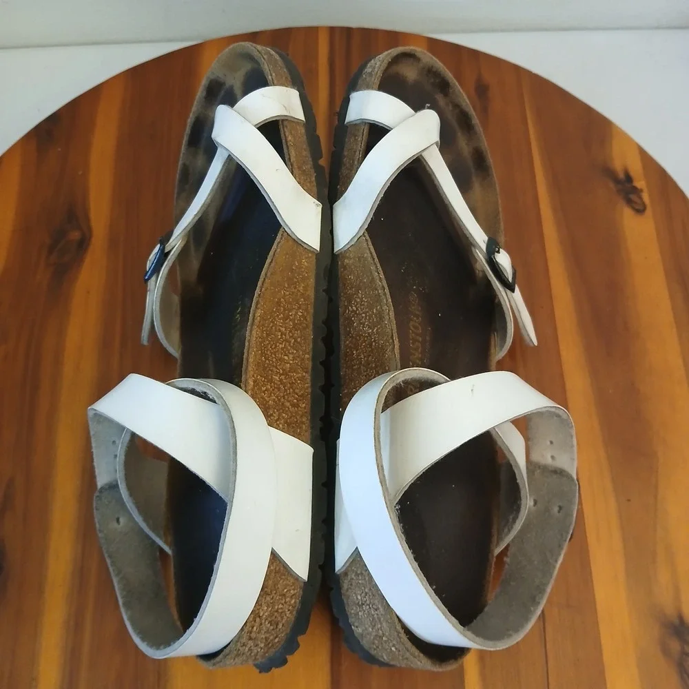 Birkenstock Yara Womens 39 White Slides Sandals Corkboard Straps
